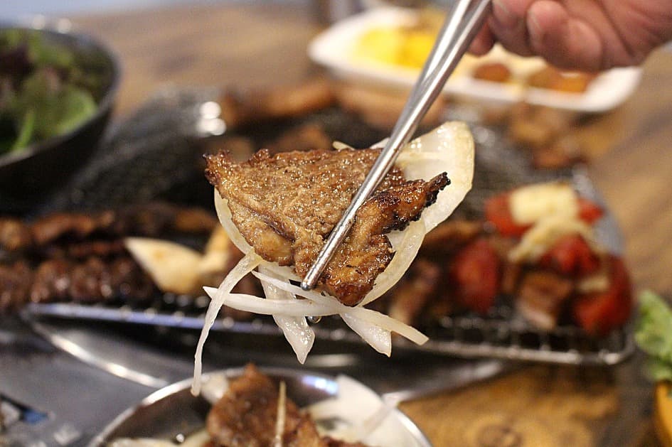 돼지갈비집